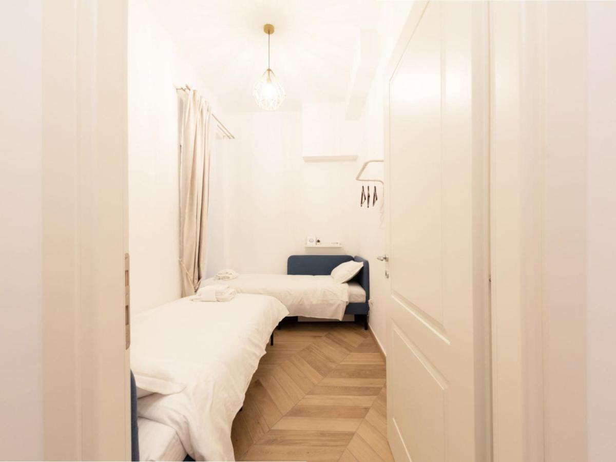 The Best Rent - Elegant Five-Bedrooms Apartment Near Colosseo Roma Ngoại thất bức ảnh