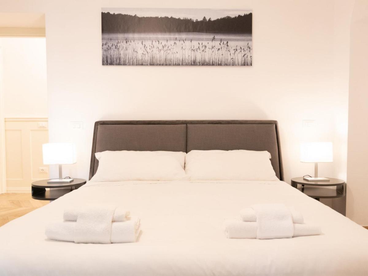 The Best Rent - Elegant Five-Bedrooms Apartment Near Colosseo Roma Ngoại thất bức ảnh
