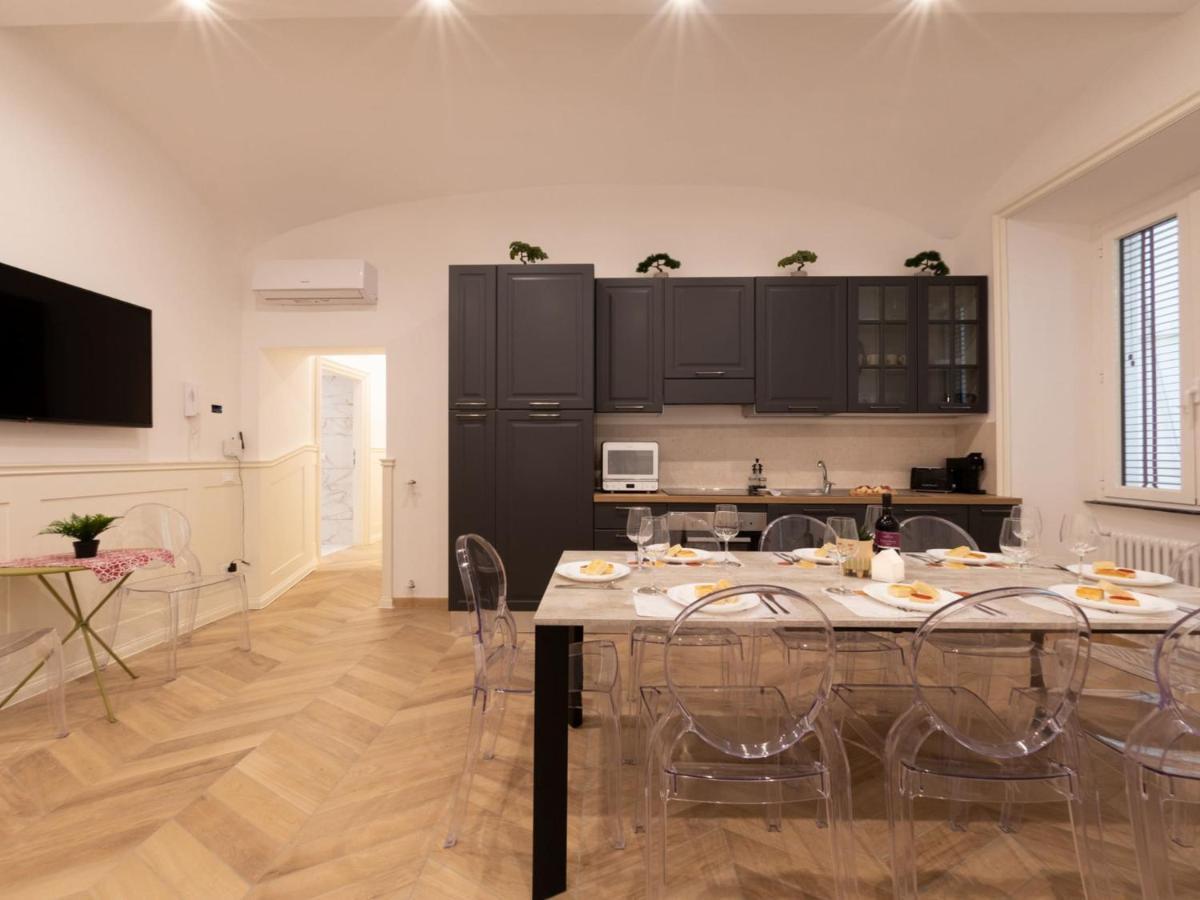 The Best Rent - Elegant Five-Bedrooms Apartment Near Colosseo Roma Ngoại thất bức ảnh