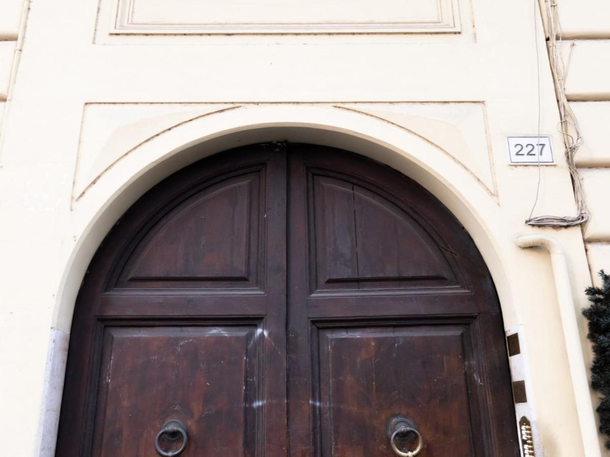 The Best Rent - Elegant Five-Bedrooms Apartment Near Colosseo Roma Ngoại thất bức ảnh